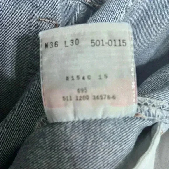 501 0015 Levi Jeans 36 x 30 Medium Wash Button fly Men’s jeans - Picture 7 of 12